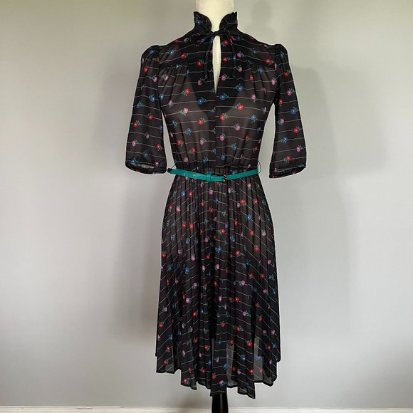 Authentic Vintage Black Floral Mid-Sleeve Pleated Dress - Picture 1 of 7